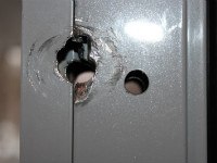 Старое и новое отверстие под ручку Старое и новое отверстие под ручку
